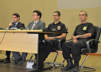 PF prendeu 15 pessoas suspeitas por tráfico de drogas, quadrilha movimentava mais de R$ 400 mil por mês