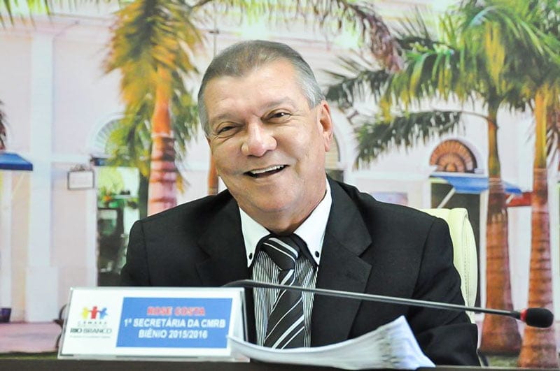 “Meu mandato tem como principal objetivo ajudar no desenvolvimento de Rio Branco”, afirma Fernando Martins