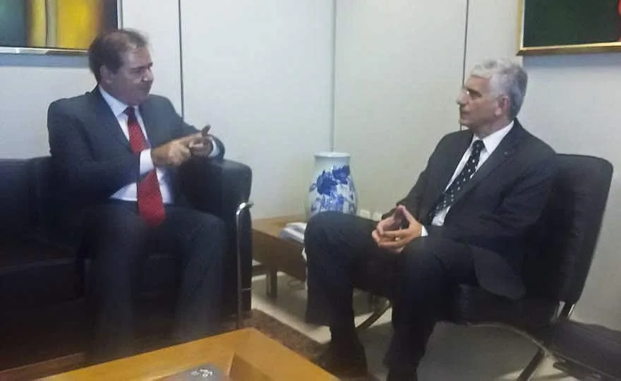 Governador durante audiência com Jorge Rachid. (Fotos: Romerito Aquino)