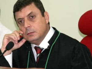 Juiz federal Herculano Nacif morre em capotamento na BR 364, em RO