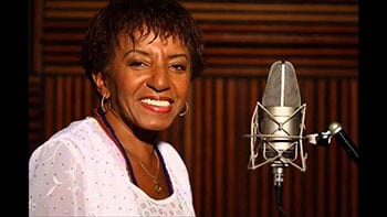 LECI BRANDÃO - FOTO DIVULGAÇÃO