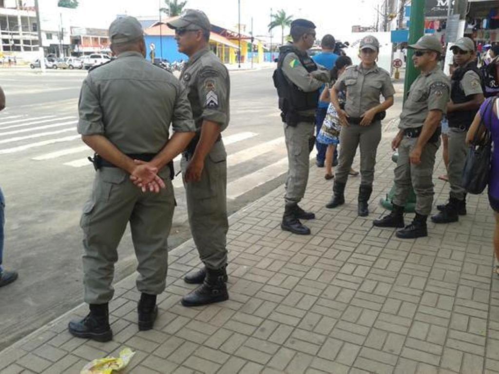 A operação visa garantir a segurança dos comerciante e clientes durante o final de ano