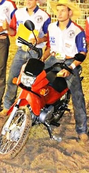 Campeão do rodeio morre em acidente na Estrada de Porto Acre