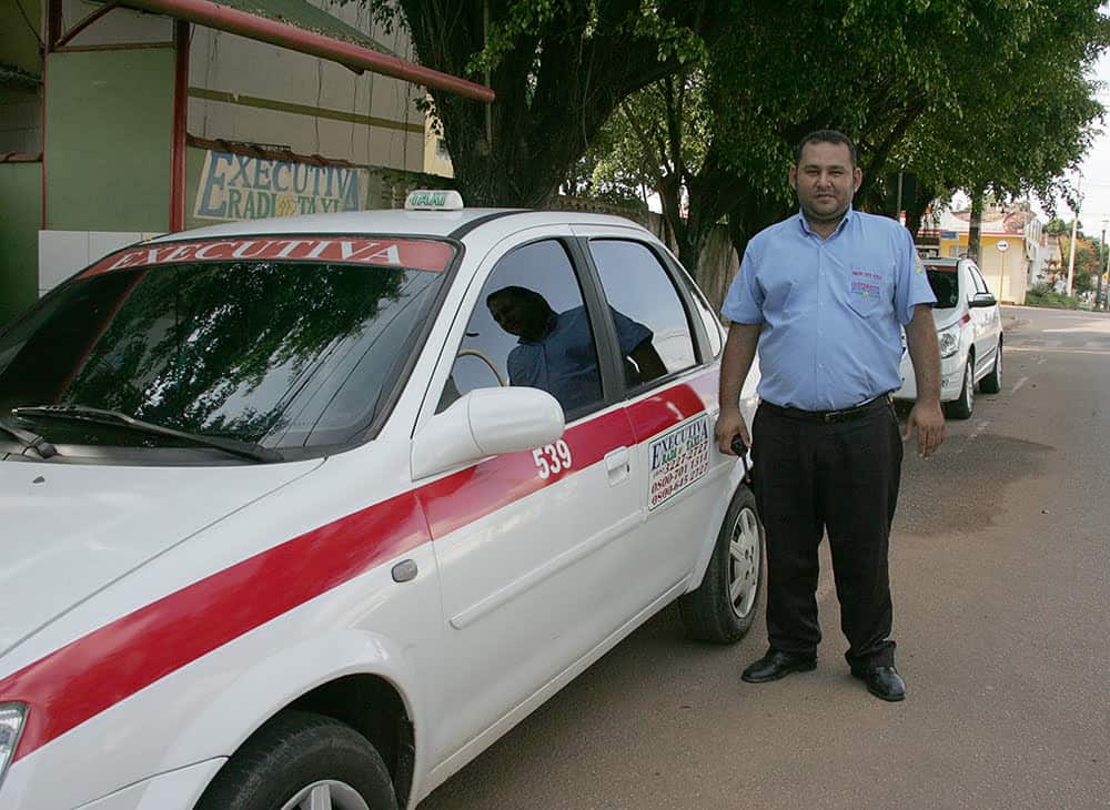 A maioria dos taxistas de Rio Branco alegam não estarem conseguindo obter lucros. (Foto: Odair Leal/ A GAZETA)