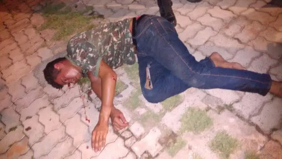 Tentativa de assalto deixa duas pessoas feridas a golpes de faca 1 Tentativa de assalto deixa duas pessoas feridas a golpes de faca