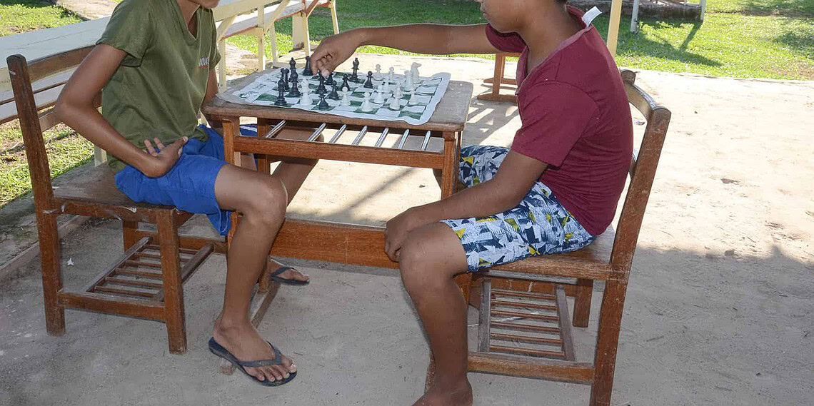 Instituto de Matemática abre inscrições para Torneio de Xadrez Zumba 1 Instituto de Matemática abre inscrições para Torneio de Xadrez Zumba