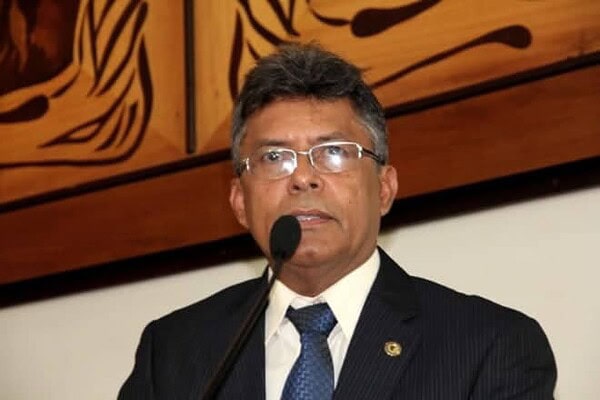 Deputado pede celeridade na construção de ponte no bairro Sibéria