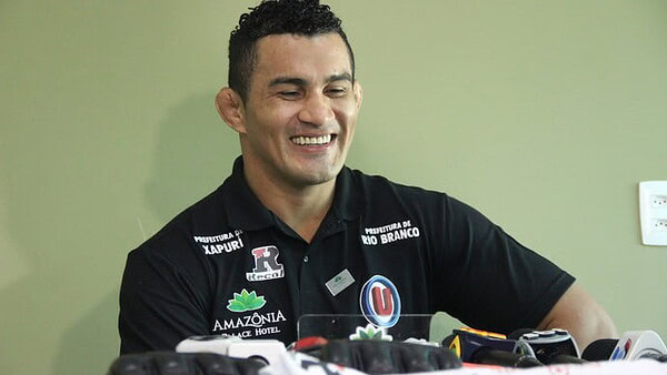 Bodão pegará carrasco de brasileiros no UFC de Boston