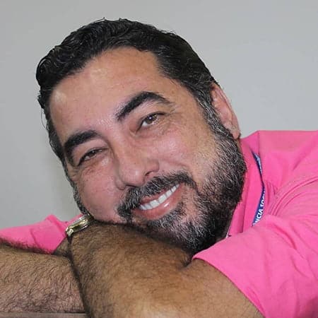 PARABÉNS – Emanando boas energias ao amigo de sempre Ivan Cláudio, que escolheu Salvador para viver e que fez aniversário ontem. Parabéns, vida longa!