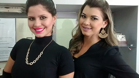 COLEÇÃO -  Sábado passado aconteceu o lançamento da nova coleção Ana Hickmann nas lojas Rommanel de Rio Branco e Cruzeiro do Sul. Metalizado e pérola pão são os destaques das novas peças, que anunciam as festividades de final de ano com glamour e sofisticação. 