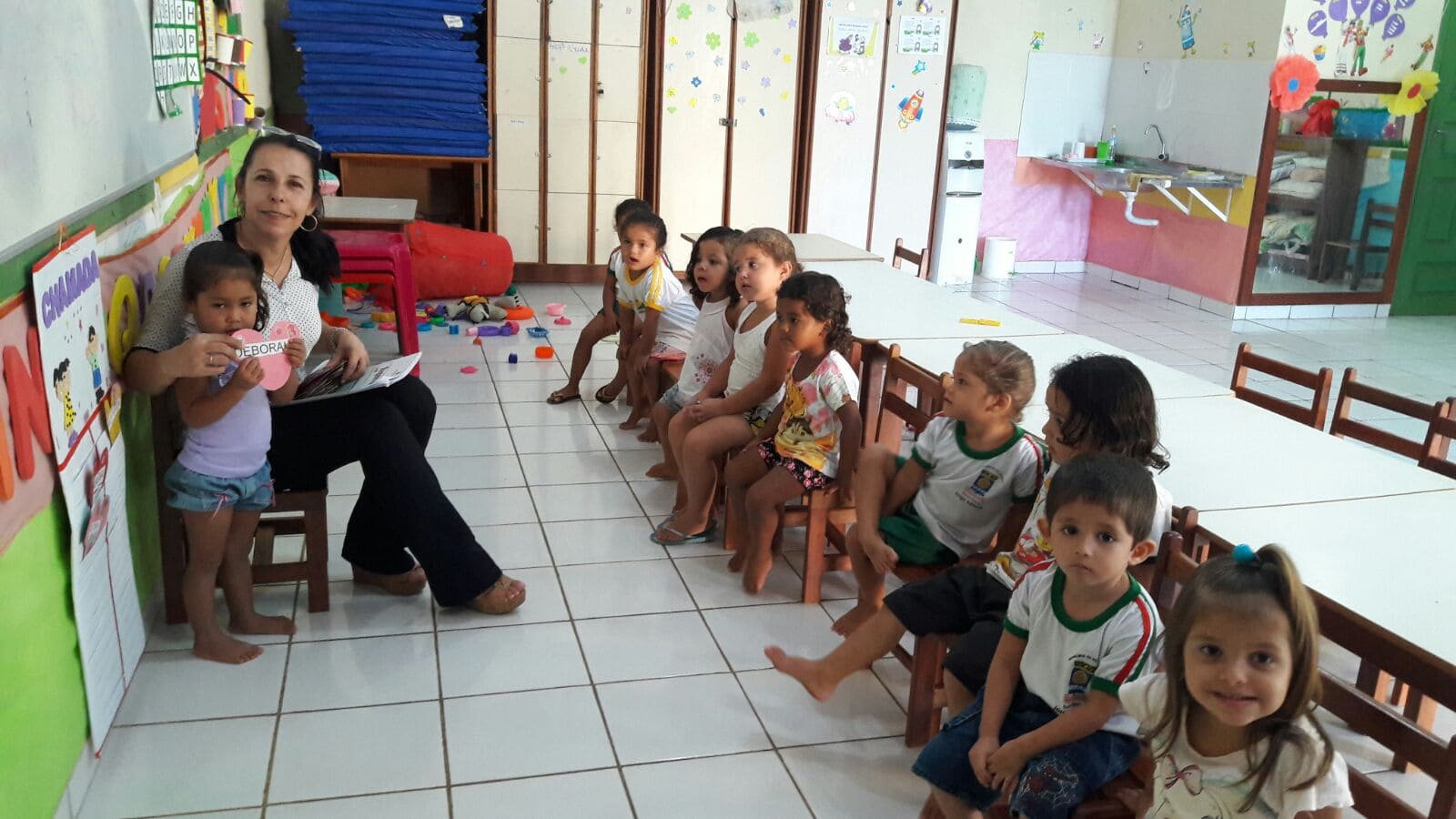 Crianças sem limites 2 Pedagoga Mirian Braga utiliza os métodos de confiança e respeito para conseguir bons resultados com os alunos