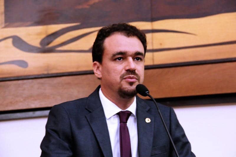 Deputado denuncia que escolas particulares estariam se negando a matricular alunos com deficiência 1 Deputado denuncia que escolas particulares estariam se negando a matricular alunos com deficiência