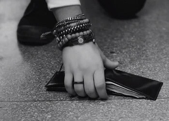 Golpe da carteira é aplicado em banco na capital