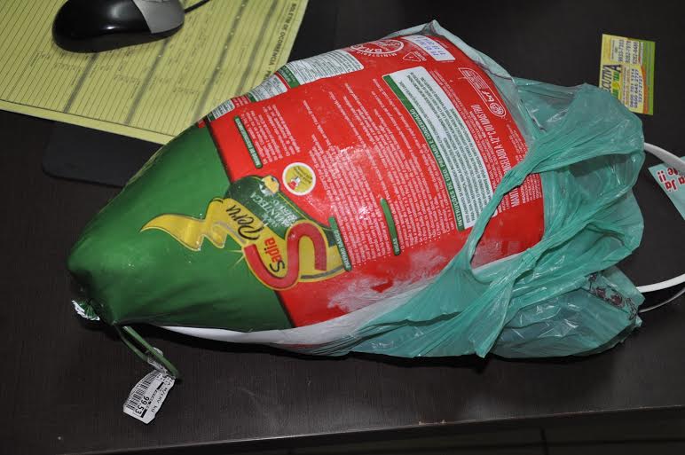 Foragido furta peru de supermercado e alega que era para ter uma "ceia digna" 2 Em plena crise foragido da Justiça tentou ostentar no Natal e foi preso 1