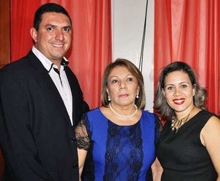 SOLAR KIDS - Uma noite emocionante marcou a confraternização da escola Solar Kids, quinta-feira passada, na Maison Borges. Uma festa memorável que reuniu pais e alunos, sob o comando de Socorro Pessoa, Bárbara Leal e Felipe Pessoa.  