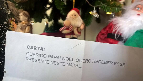 Cartinhas ao Papai Noel dos Correios podem ser adotadas até sexta-feira