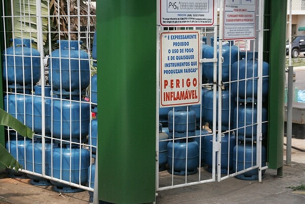 Apesar do reajuste, Sindigas afirma que botija de gás de 13 quilos não terá aumento