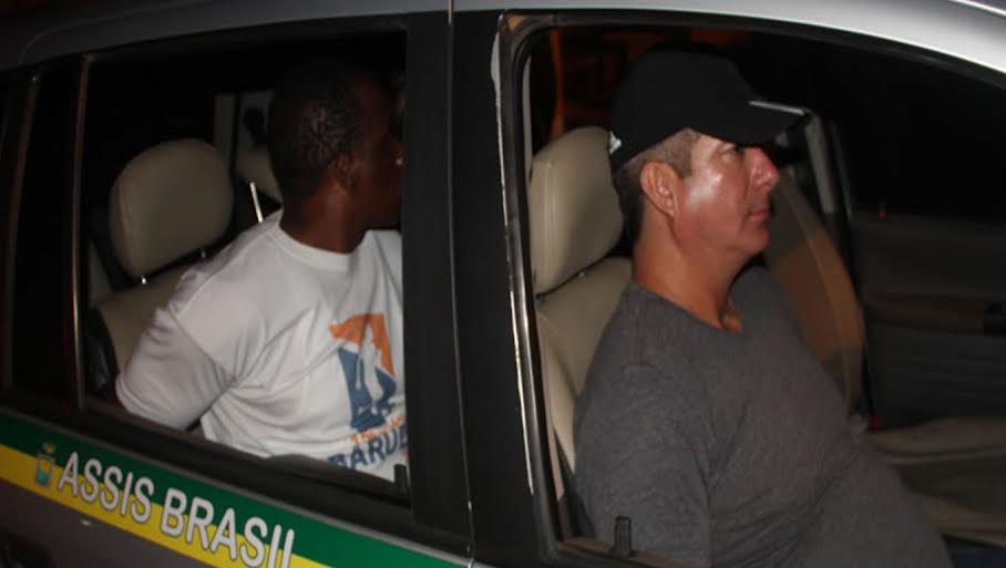 Um casal de peruanos e um africano foram presos na BR 317 com 33 quilos de cocaína 4