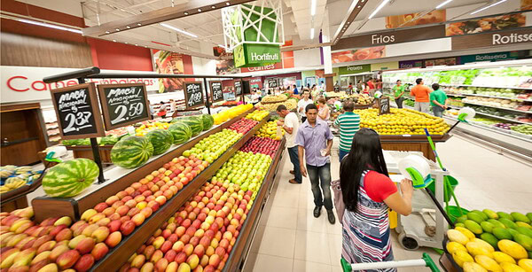 Véspera do Ano Novo deve movimentar supermercados na Capital, aposta associação