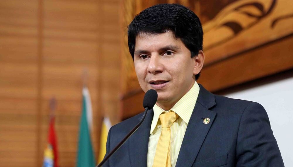 Deputado destaca as atividades na Comissão de Constituição e Justiça da Aleac em 2015