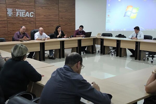 Fieac e Caixa farão plantões de atendimento a empresários