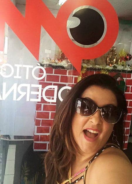 Empresária Zayra Ayache está lançando o novo site da Ótica Moderna, que oferece várias novidades para você presentear com bom gosto neste Natal. Confira:  www.oticamodernaac.com.br