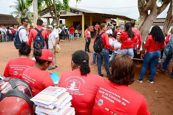 Bairro com alto índice de infestação do Aedes aegipty recebe mutirão de limpeza