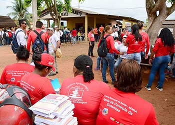 Bairro com alto índice de infestação do Aedes aegipty recebe mutirão de limpeza