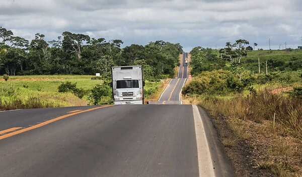 Após interdição em trecho próximo a Sena, BR-364 é liderada, aponta PRF