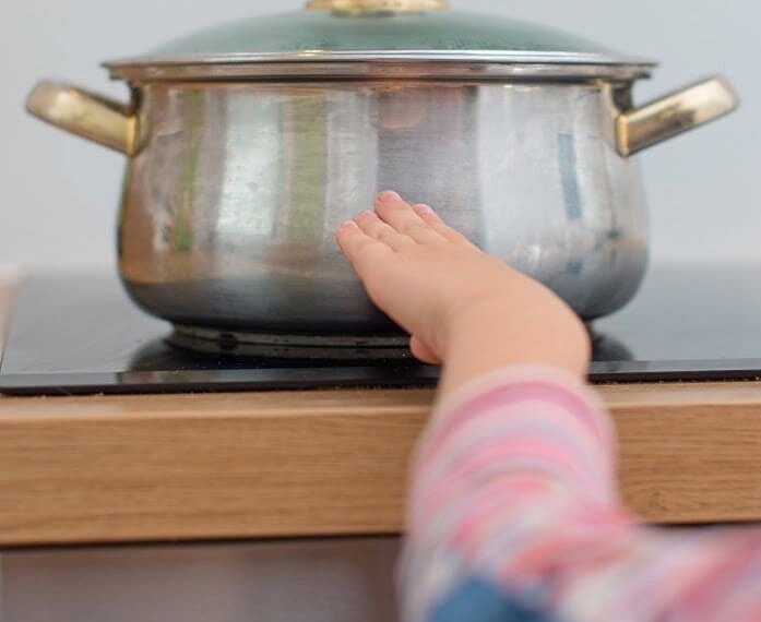 Bombeiro dá dicas de como evitar acidentes domésticos com crianças