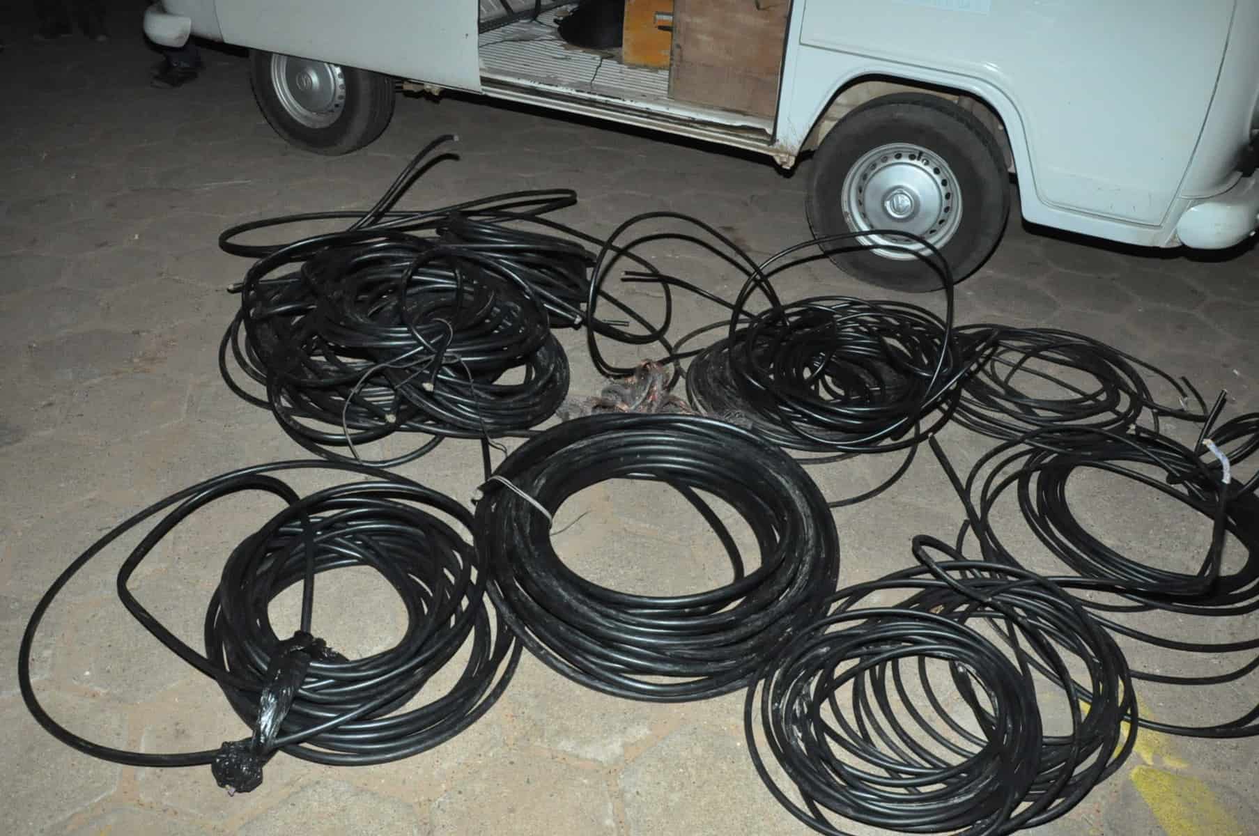 3.1 - Dois homens presos Um por furto de cabos de telefonia e outro por recepção - CEDIDA (3)