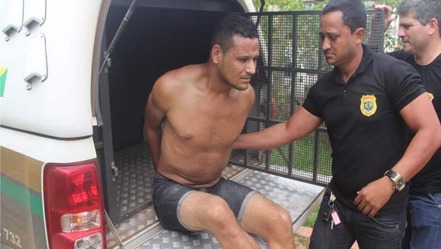 Bando fortemente armado invade casa, rendem casal de idosos e roubam duas caminhonetes 1