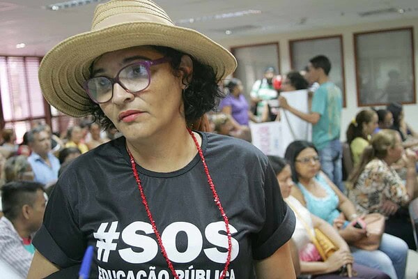 Sinteac confirma greve dos servidores da Educação nesta semana