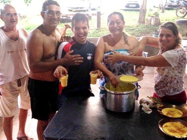 Vereador de Epitaciolândia e esposa fazem nova foto satirizando ‘apalpada nos peitos’